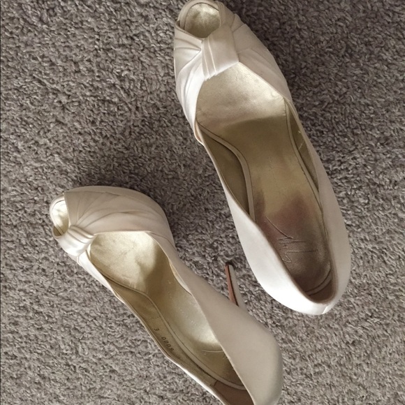 Peep toe heels - Picture 2 of 6